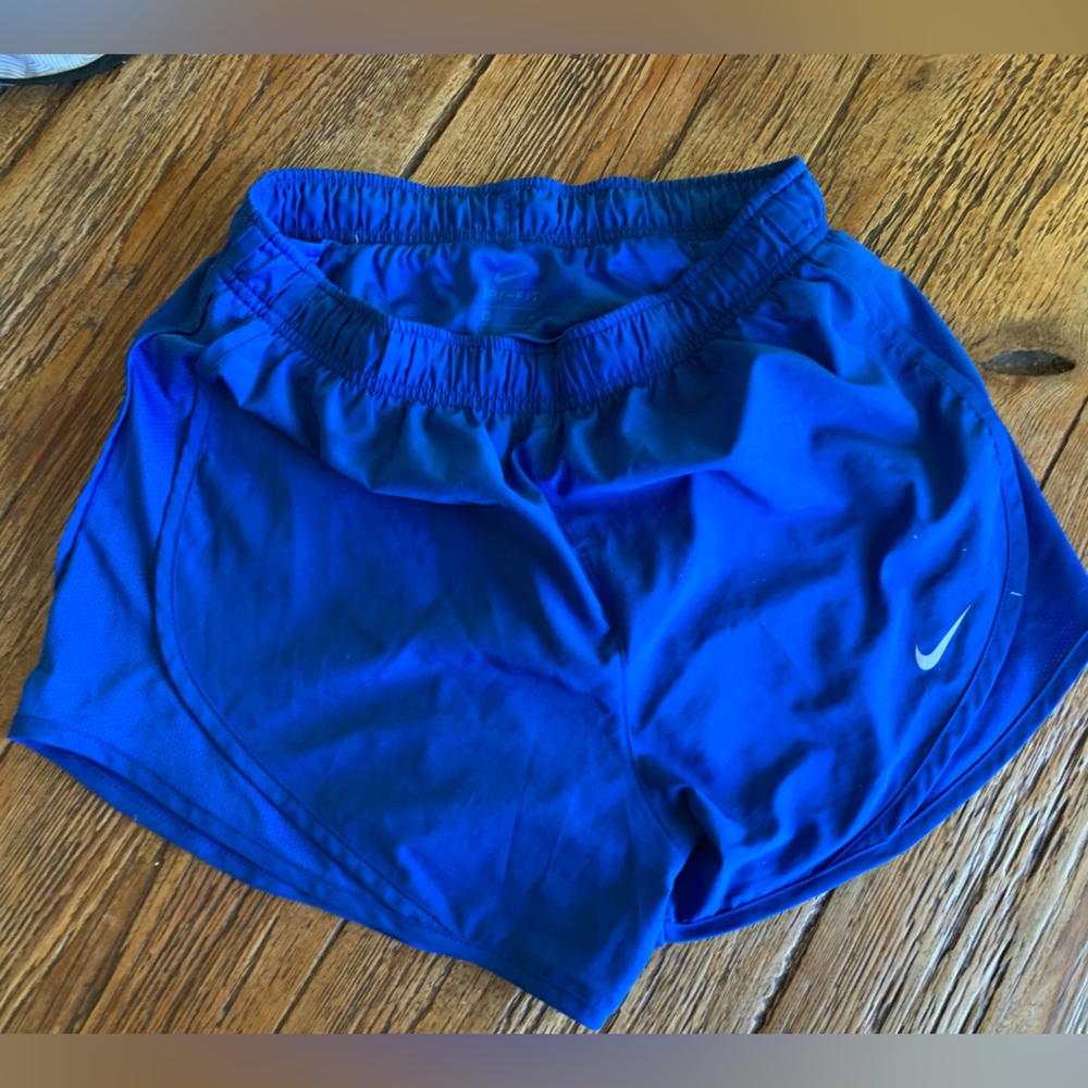 Nike Dry Fit Tempo Women’s Shorts Size Small Blue